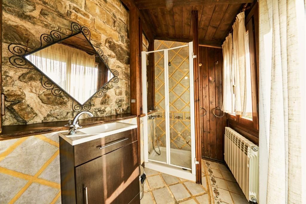 Guest house 15614202 - Holiday property Aragom / Navarra / La Rioja - CASA Guardafuentes de Ordesa