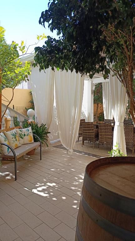Guest house 25009302 - Bed and Breakfast Sardinia - Domos Le Due Tuie