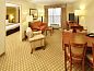 Verblijf 10025501 • Vakantie appartement Midwesten • Country Inn & Suites by Radisson, Crystal Lake, IL  • 13 van 26