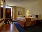 Verblijf 16025501 • Vakantie appartement Midwesten • SureStay Plus Hotel by Best Western Chicago Lombard  • 6 van 26