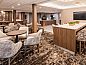 Verblijf 16025501 • Vakantie appartement Midwesten • SureStay Plus Hotel by Best Western Chicago Lombard  • 13 van 26