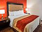 Verblijf 20725201 • Vakantie appartement Oostkust • Quality Inn & Suites NJ State Capital Area  • 10 van 24