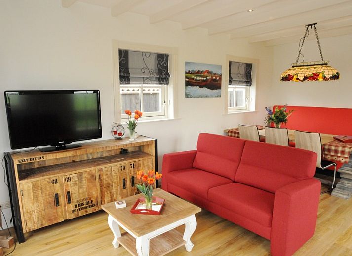 Vakantiehuis Sonja in Den Hoorn, Texel omgeven door natuur en riet.