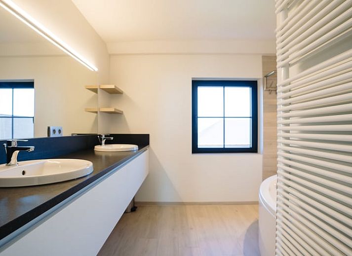 Vakantiehuis in Gistel met prachtig uitzicht op de omliggende velden, ideaal voor natuurliefhebbers in West-Vlaanderen, Belgie.