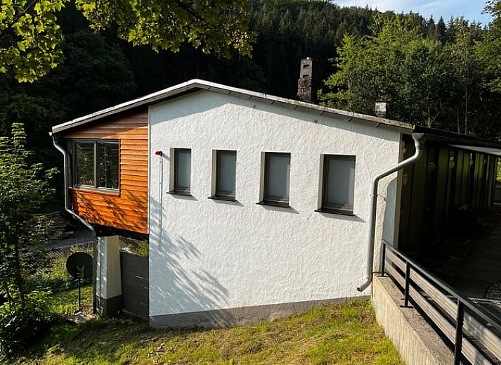 Rust en natuur bij het Vakantiehuisje in Schmallenberg-Oberkirchen, perfect gelegen in de heuvelachtige omgeving van Sauerland, Duitsland.