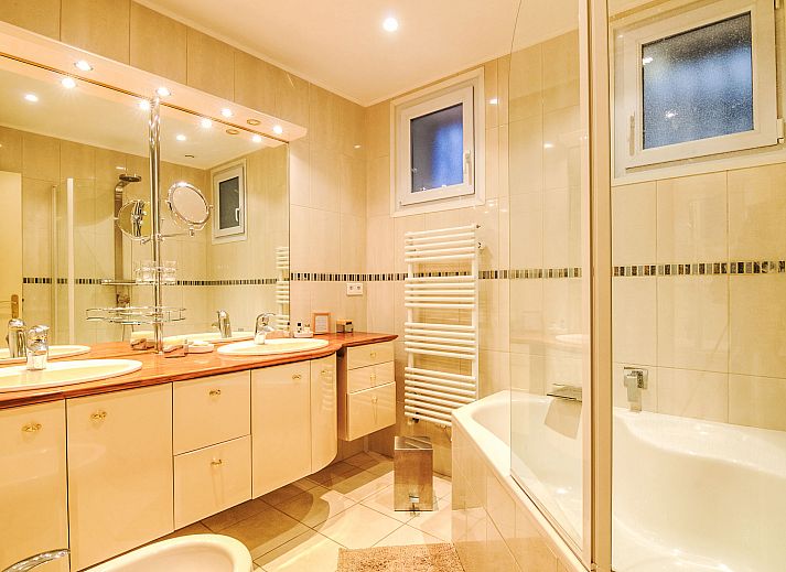 Guest house 04810205 - Holiday property Provence / Cote d'Azur - Vakantiehuis de la Roque