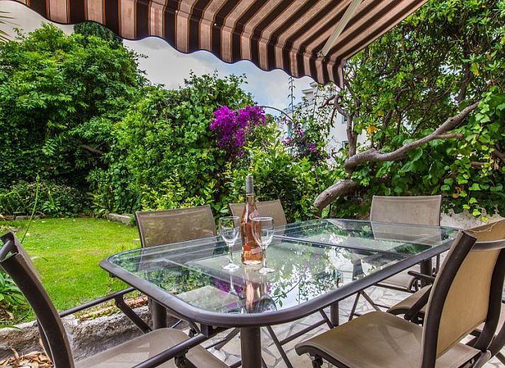 Verblijf 048108703 • Appartement Provence / Cote d'Azur • Elegant apartment, Port 2' walk, private garden 