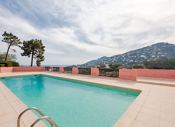Verblijf 048118909 • Vakantiewoning Provence / Cote d'Azur • Vakantiehuis Roche Rouge 