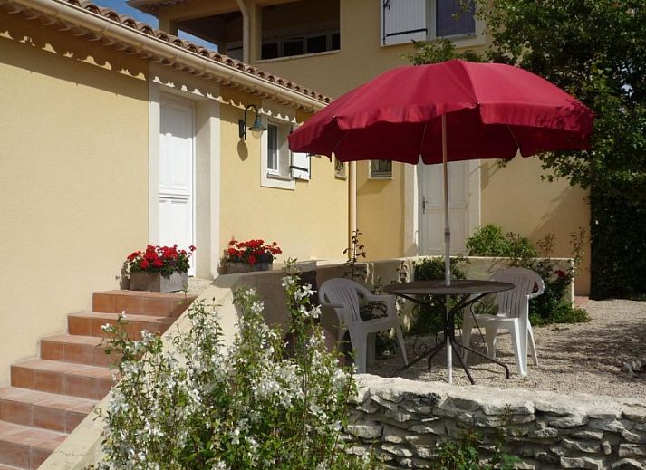 Indeling van VillaFleury Appartement, een charmant verblijf in Montbrun-les-Bains, Rhone-Alphes, Frankrijk.