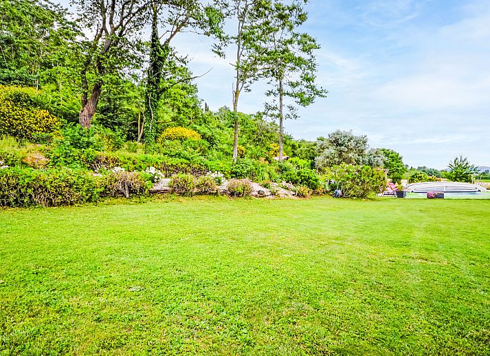 Guest house 05076201 - Holiday property Rhone-Alphes - Vakantiehuis Douce campagne