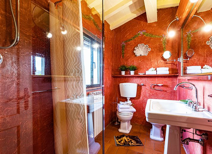 Guest house 095105708 - Holiday property Tuscany / Elba - Vakantiehuis La Torre + Fienile + Casa Prato