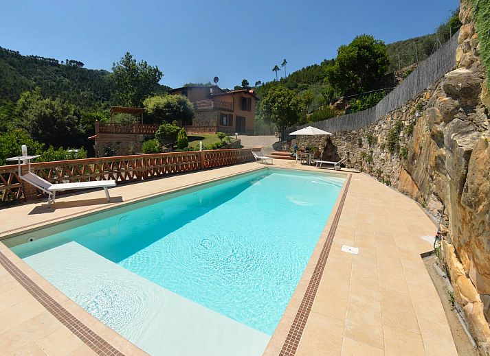 Guest house 09542801 • Holiday property Tuscany / Elba • Vakantiehuis in San Leonardo met zwembad, in Toscane. 