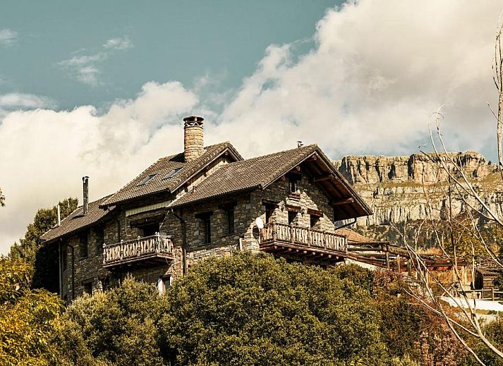 Guest house 15614202 - Holiday property Aragom / Navarra / La Rioja - CASA Guardafuentes de Ordesa