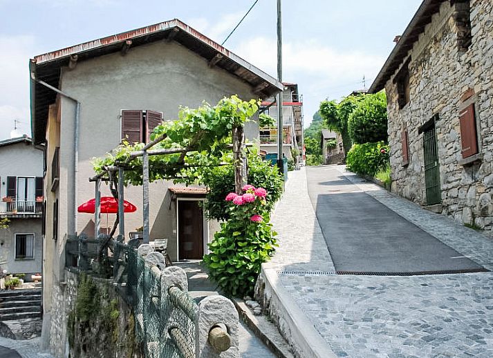 Verblijf 1839001 • Vakantiewoning Ticino / Tessin • Vakantiehuis Ai Funtann
