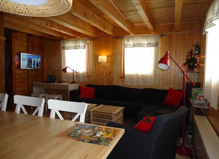 Gezellig Chalet Ripzone met panoramisch uitzicht op de Alpen in Belalp, Wallis, Zwitserland.