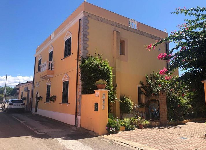 Guest house 25009302 - Bed and Breakfast Sardinia - Domos Le Due Tuie