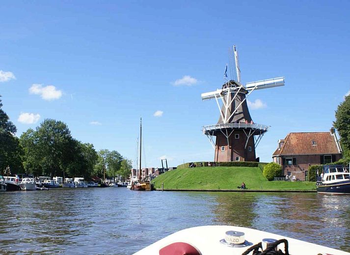 Historische straat in Friesland, dicht bij vakantiehuis FR094