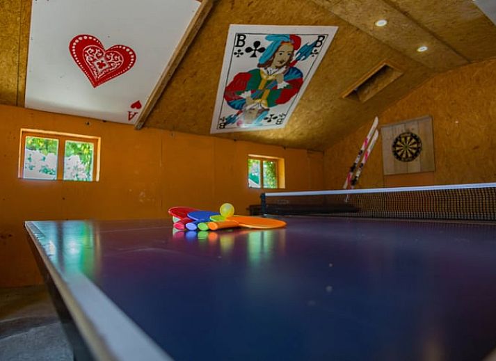 Spacious living room in Holiday Home in Beneden-Leeuwen with comfortable seating.