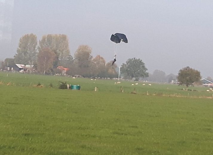 Moderne keuken in Van Luttikhuizen chaletverhuur Zwaantje 1, Teuge, Veluwe. Volledig uitgerust voor een comfortabel verblijf.