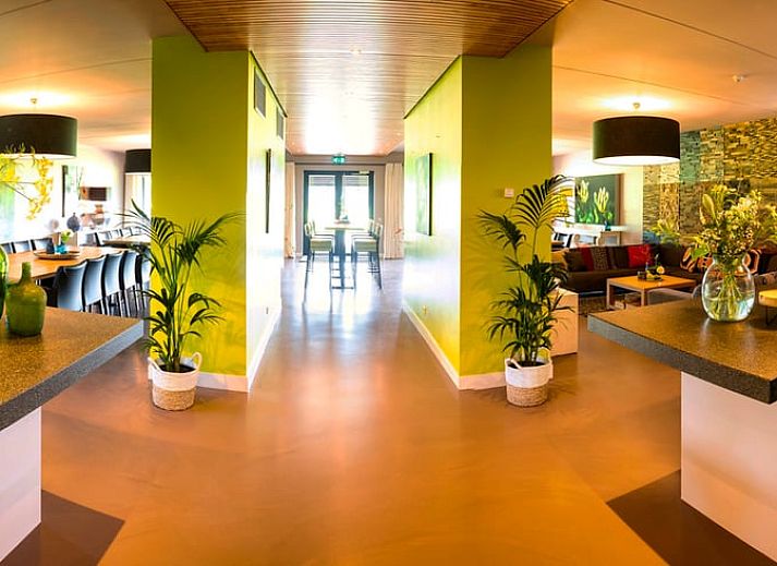 Gezellige zithoek in Vakantiehuis in Hoonhorst met uitzicht op de Vechtstreek, Overijssel.