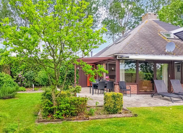 Guest house 610460 - Holiday property Tholen - Zeeuwse Rust Stavenisse
