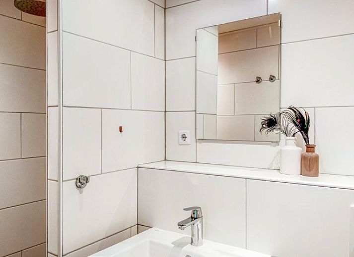 Guest house 610460 - Holiday property Tholen - Zeeuwse Rust Stavenisse