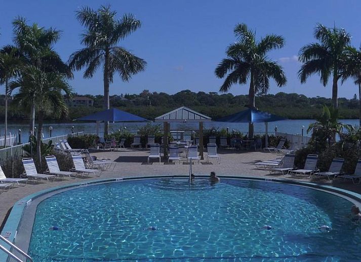 Verblijf 7525401 • Vakantie appartement Florida • Barefoot Beach Resort 
