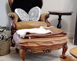 Stijlvolle fauteuil in Huis 7, vakantiehuis Ieper, West-Vlaanderen, Belgi.