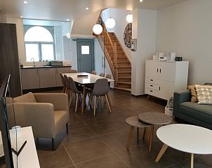 Moderne eetruimte in THE FRONT DOOR N12, vakantiewoning in Ieper, Belgi.