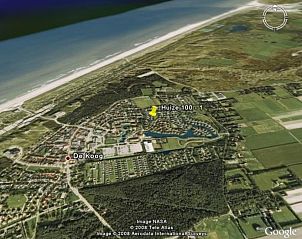 Rustieke buitenbar in tuin van Huize 100-1, vakantiehuis in De Koog, Texel, voor gezellige avonden.