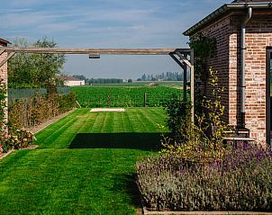 Vakantiehuis in Gistel met prachtig uitzicht op de omliggende velden, ideaal voor natuurliefhebbers in West-Vlaanderen, Belgi.
