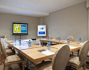 Verblijf 01272108 - Vakantie appartement West-Kaap - Holiday Inn Express Cape Town City Centre, an IHG Hotel