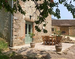 Guest house 04469203 • Holiday property Limousin • Huisje in Saint-Priest-Ligoure 