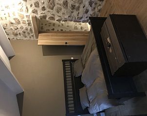 Knusse slaapruimte van La vieille briqueterie, een vakantiehuis in Bordezac, Languedoc-Roussillon, ideaal voor rustzoekers.