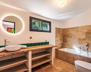 Guest house 04837907 - Holiday property Provence / Cote d'Azur - Vakantiehuis La Bastide Neuve