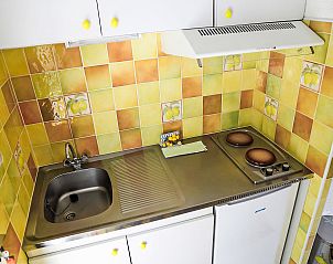 Guest house 04930003 - Apartment Midi / pyrenees - Appartement Les Marmottes