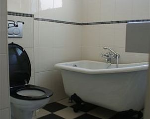 Guest house 050139 - Holiday property Schiermonnikoog - Twa Blomkes