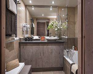 Verblijf 05030307 - Appartement Rhone-Alphes - Appartement CGH Résidence & Spa Le Centaure