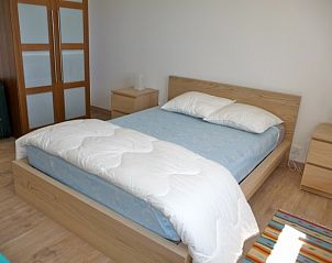 Gezellige slaapkamer in BELLE HELENE vakantiehuis, gelegen in het rustige Saint Sauveur de Cruzieres, Rhone-Alphes.