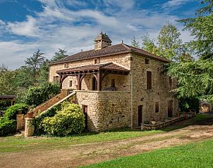Ervaar de charme van Gite Le Croix du Notaire in Prats-du-Prigord, Aquitaine, een idyllisch vakantiehuis te midden van serene natuur.