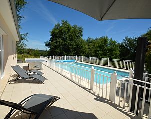 Guest house 05491203 - Holiday property Aquitaine - La Roseraie