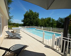 Guest house 05491203 - Holiday property Aquitaine - La Roseraie
