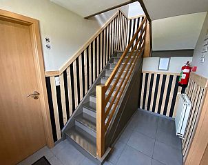 Gezellige woonkamer in ARD152 vakantiehuis, Stavelot, Ardennen, met moderne inrichting.