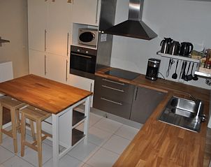 Moderne keuken in La Balade vakantiehuis, Vresse-sur-Semois, Ardennen, volledig uitgerust.