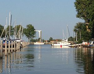 Guest house 080341 - Holiday property Fluessen - Huis aan de Fluessen