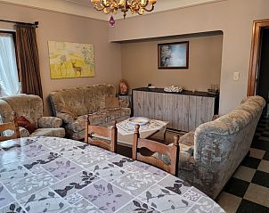 Comfortabele zithoek in Villa Vagner, vakantiehuis in Alle-sur-Semois, Ardennen.