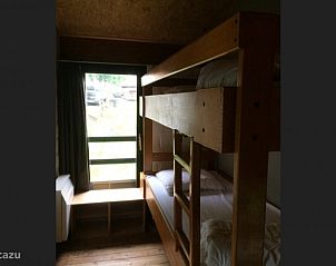 Knusse slaapkamer met stapelbed in Vakantiehuisje, Blaimont, ideaal voor kinderen.
