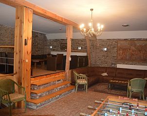 Gezellige zitruimte in Maison La Cocotte, vakantiehuis in Baillamont, Ardennen, Belgi.