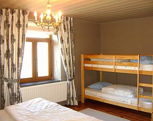 Slaapkamer met stapelbed in Maison La Cocotte, vakantiehuis in Baillamont, Ardennen, Belgi.