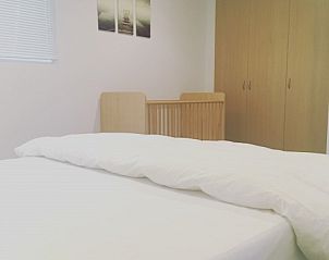 Gezellige slaapkamer met kinderbed in Vakantiehuis 'Villa 24' Durbuy, Ardennen.